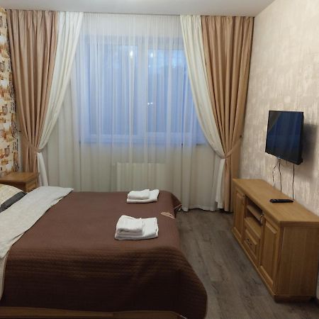 Однокімнатна Квартира В Новобудові По Мельника リウネ エクステリア 写真