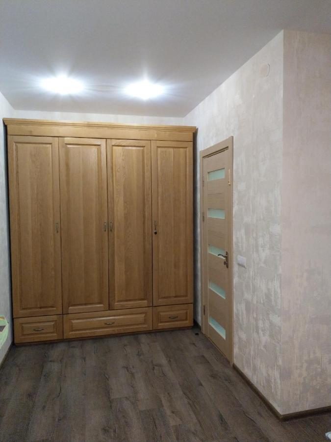 Однокімнатна Квартира В Новобудові По Мельника リウネ エクステリア 写真