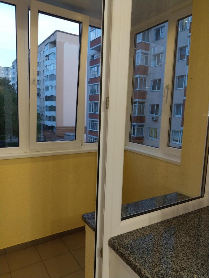 Однокімнатна Квартира В Новобудові По Мельника リウネ エクステリア 写真